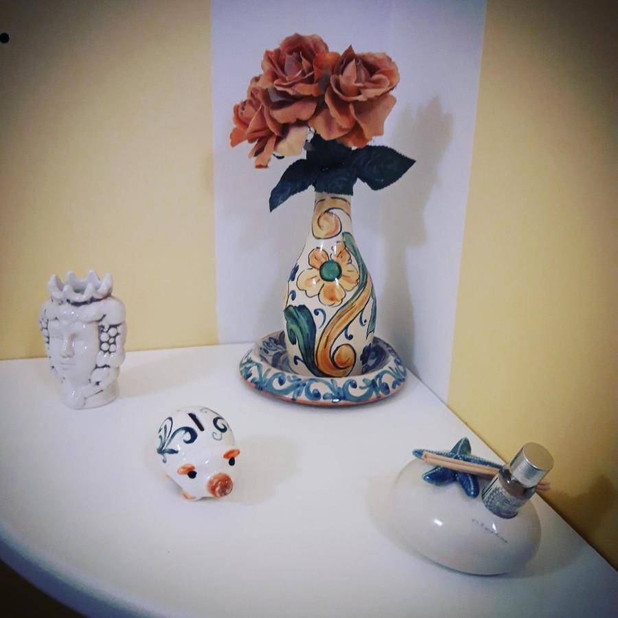 L'Opera Dei Pupi B&B アヴォラ エクステリア 写真