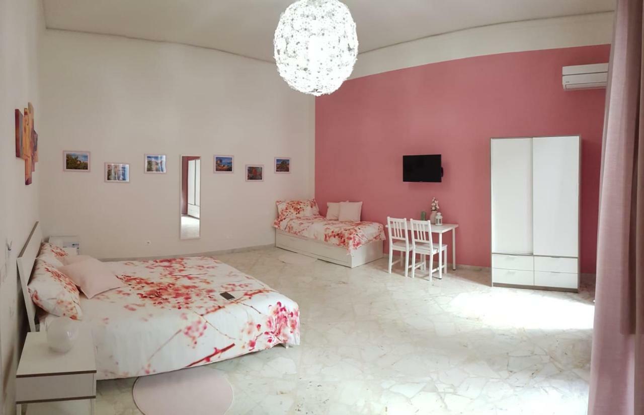 L'Opera Dei Pupi B&B アヴォラ エクステリア 写真