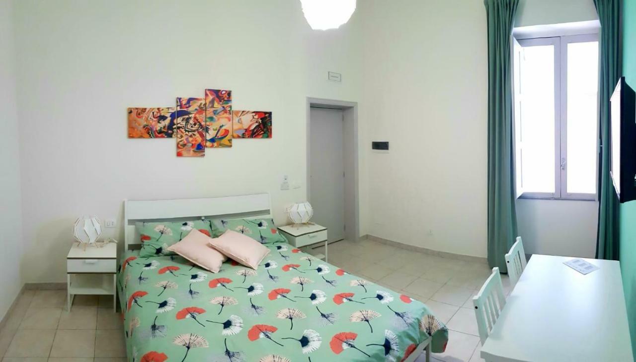 L'Opera Dei Pupi B&B アヴォラ エクステリア 写真